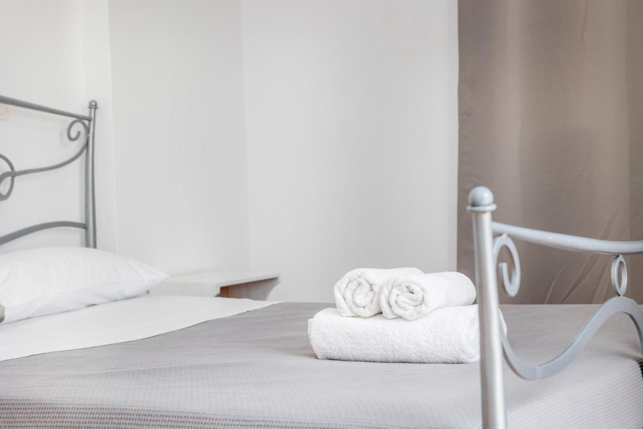 Depis Economy Apartments Naxos City Esterno foto