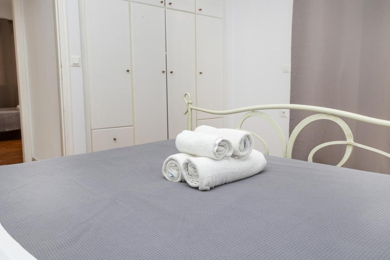 Depis Economy Apartments Naxos City Esterno foto