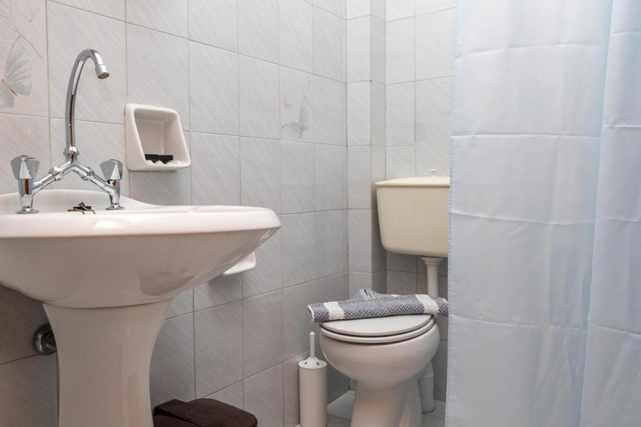 Depis Economy Apartments Naxos City Esterno foto