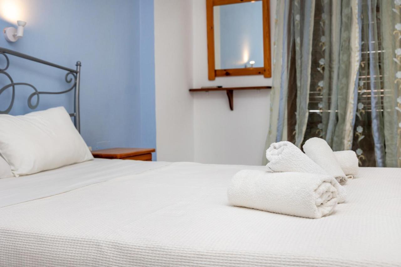 Depis Economy Apartments Naxos City Esterno foto