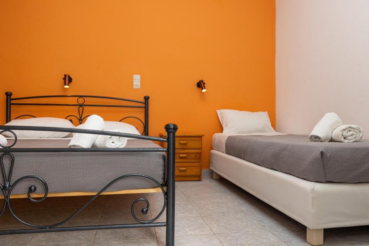 Depis Economy Apartments Naxos City Esterno foto