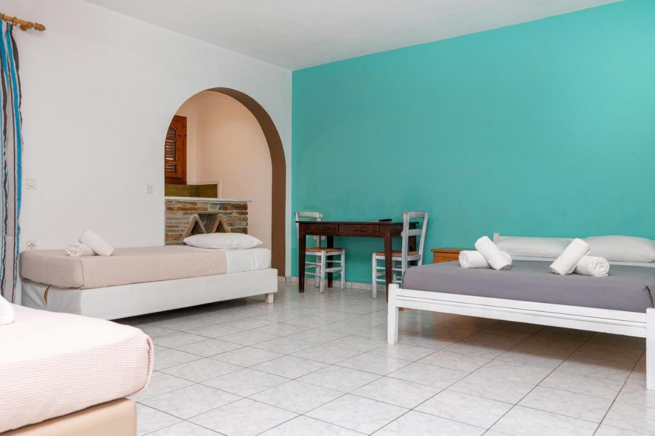Depis Economy Apartments Naxos City Esterno foto