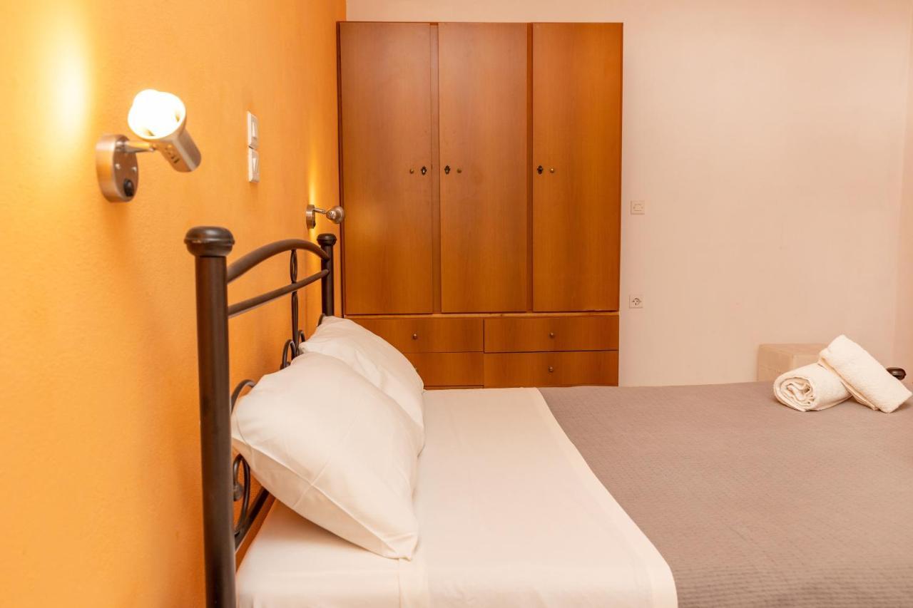 Depis Economy Apartments Naxos City Esterno foto